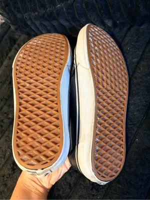 Vans Black and White Old Skool Low Top Sneakers thumbnail 8