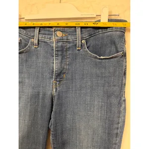 Levis‎ 311 Shaping Skinny Jeans Womens 29 Medium Wash Blue Raw Hem 19626-0471 thumbnail 3