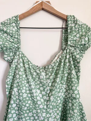 Princess Polly Green and white Floral Romper Size 10 NWT thumbnail 9