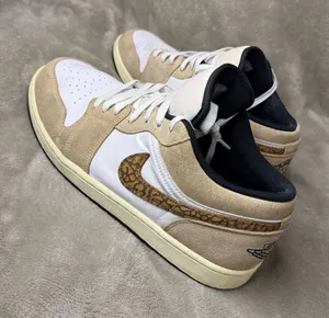 Nike Air Jordan Air Jordan 1 Low tan men’s shoes size 11.5 thumbnail 1