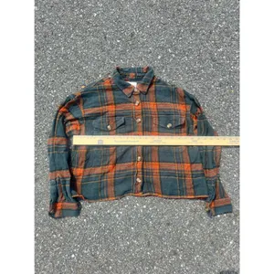 American Eagle Cropped Flannel Shirt Green Orange Plaid Raw Hem Small thumbnail 3