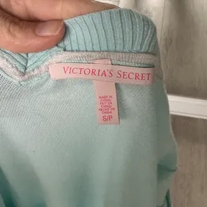 Light Blue V-Neck Sweater thumbnail 6