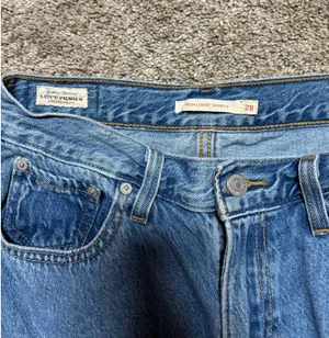 Levi’s High Loose Jean Shorts thumbnail 3