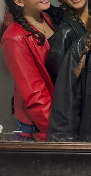 Red Vintage Leather Jacket Size L thumbnail 3