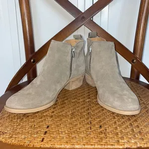 Dolce vita grey suede booties size 6 Gray thumbnail 9
