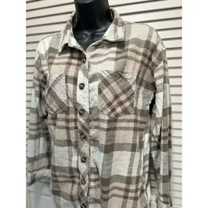 Maurices Tan/Cream Long Sleeve Flannel Shirt Plaid Size Small‎ Button Up Pockets thumbnail 2