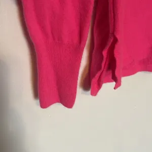 Lilly Pulitzer Hot Pink Vneck Cashmere Side Slit Sweater thumbnail 3