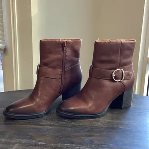 Lucky Brand Brown Leather Ankle Boots size 6.5 EUC thumbnail 2