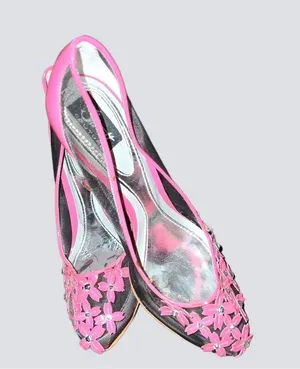 Stuart Couture gorgeous unique pink patten leather heels with black mesh… thumbnail 11