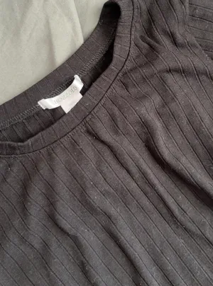 Bozzolo Small black tee thumbnail 3