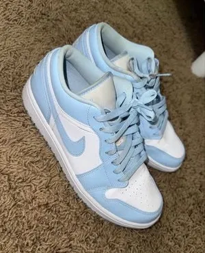 Air Jordan 1 thumbnail 1