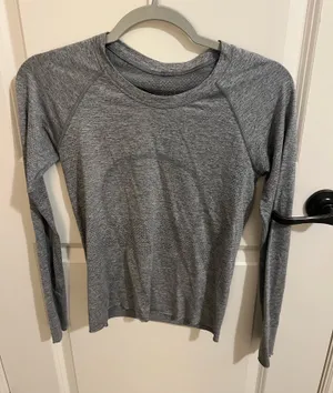 Lululemon Long Swiftly Tech Sleeve thumbnail 1
