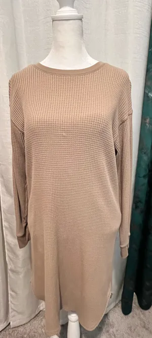Uniqlo Dress Midi thumbnail 1