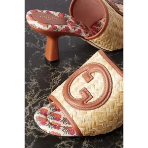 GUCCI Mabel Leather-trimmed Raffia Mules in Beige Size 8.5US / 38.5EU thumbnail 3
