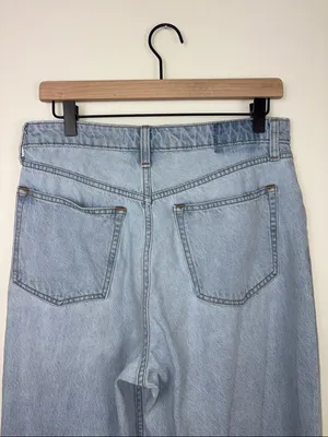 Abercrombie The Loose Jeans Curve Love Women’s Size 30 10 Short High Rise Light thumbnail 7
