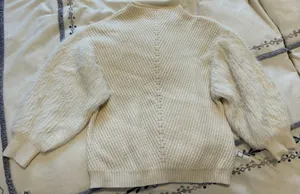 Anthropologie Knitted & Knotted ivory soft eyelash sleeves sweater thumbnail 4