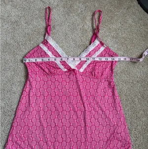 Marilyn Monroe Pink Camisole With Lace Trim. Size Small thumbnail 3