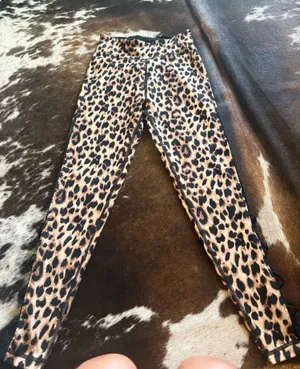 Victoria’s Secret Leggings Victoria's Sport thumbnail 1
