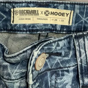 Rock & Roll Denim Aztec Print Flare Jeans SZ 28 Western Boho Southwestern Hippie thumbnail 3