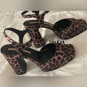 Zara Leopard Print Platform Block Heels - Size 42 (US 10) - Worn Once! ✨ thumbnail 8