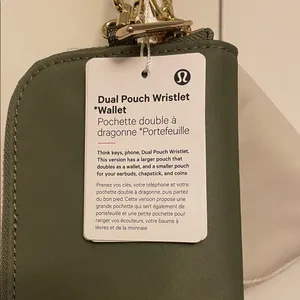 Lululemon Cream and Olive Accessory Duo thumbnail 4