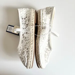 Universal Threads Celia White Floral Lace Mary Jane Espadrille Flats Women’s 10 thumbnail 4