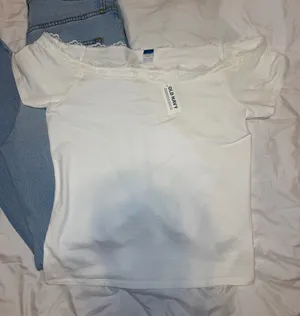 Old navy top thumbnail 1