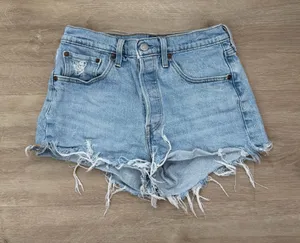 Levi’s Denim Shorts 501 thumbnail 1