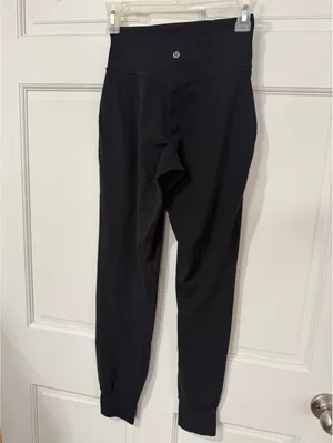 Lululemon Black High Waist Jogger Pants Size 2 thumbnail 6