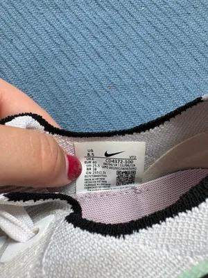 Nike running shoes thumbnail 4