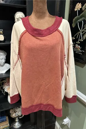 Oli & Hali Rust & Brick Orange Exposed‑Seam Pullover Sweatshirt – Size Medium thumbnail 1