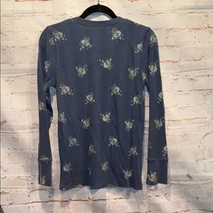 Aerie heart eyes waffle Henley Floral Blue Long Sleeve shirt blue medium M thumbnail 4