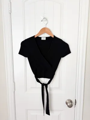Aritzia Wilfred All Tied Up Sweater Black Size Small thumbnail 2