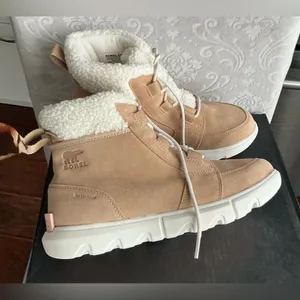 SOREL fleece lined booties NEW 🔥🔥 thumbnail 7