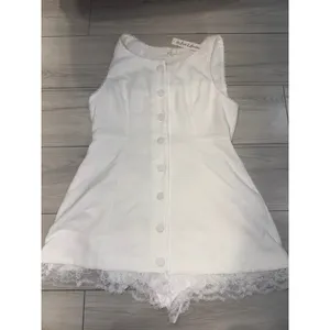 For Love & Lemons White Lace Trim Button Front Sleeveless Romper XL NWT thumbnail 3