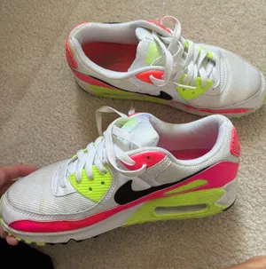 Women’s Nike Air Max Sneakers thumbnail 2
