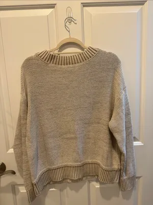American Eagle V-Neck Knit Sweater in Beige thumbnail 4
