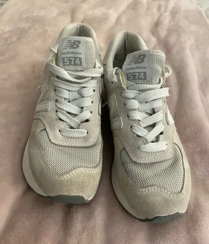 New Balance 574 Platform Shoes Size Women (9) Mens (7.5) thumbnail 1