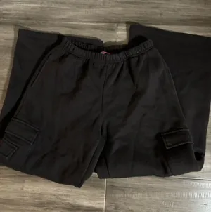 Edikted Sweatpants thumbnail 1