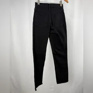 Abercrombie & Fitch Ultra High‎ Rise 90s Straight Jean in Black Size 24 or 00 thumbnail 8