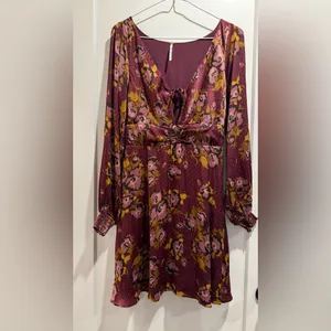 Free People Burgundy Floral‎ Long Sleeve Mini Dress Size 8 thumbnail 2