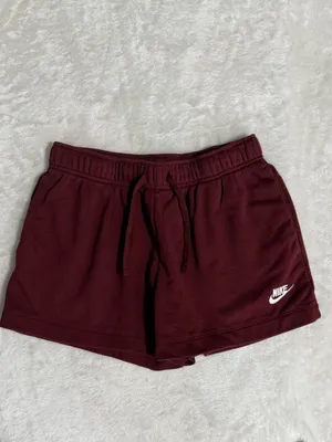 Nike Sportswear Club Fleece Mid-Rise Shorts Burgundy Medium thumbnail 3