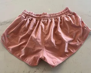 Lululemon Hotty Hot Short 2.5” thumbnail 2