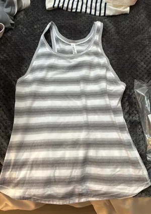 Lululemon Tank Top 6 Women’s thumbnail 1