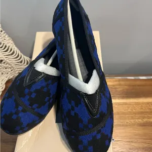 Theme Blue Cobalt and Fushia Bundle With Black Loafers Flats Size 9.5 Bundle thumbnail 5