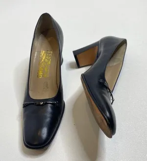 Salvatore Ferragamo black leather pumps 594 thumbnail 11