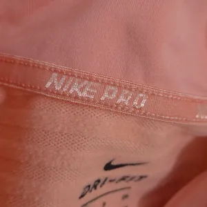 Nike Dry-Fit‎ 1/2 zip Coral Athletic pullover Size S thumbnail 9