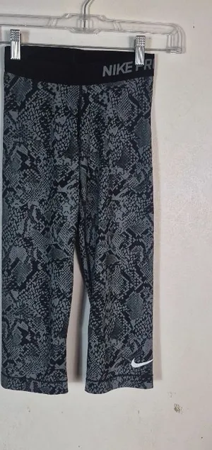Nike Pro Heights Vixen Capri Leggings XS thumbnail 1