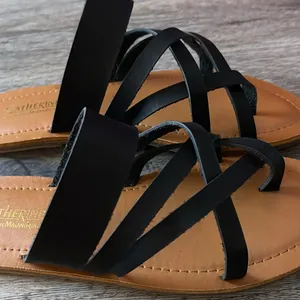 Catherine Malandrino Somang Black Sandals Size 6 thumbnail 8