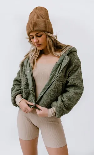 Lightweight cropped fleece jacket thumbnail 1